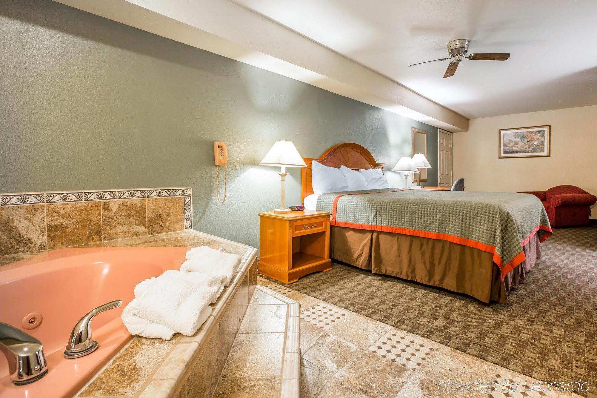 Rodeway Inn Delano Eksteriør billede
